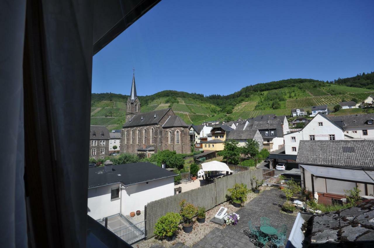 Gaestezimmer Im Weingut Amlinger&Sohn Neef Buitenkant foto